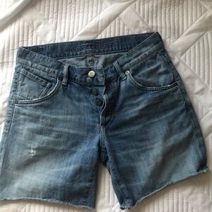 Citizens of Humanity Shorts Size 25. 100% Cotton. Manufacture Distressing. Beach